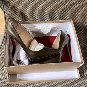 Christian Louboutin Pigalle 120 Plato Pewter/Patent SZ 38 - ONCE WORN (2 hours!)